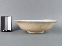 紅藍彩花卉紋碗藏品圖，第2張