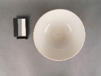 白地花卉鳳鳥紋碗藏品圖，第2張