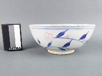 青花紅彩花卉紋碗藏品圖，第1張