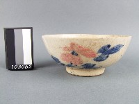 青花紅彩花卉紋碗藏品圖，第1張