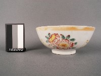 黃金釉彩繪牡丹紋碗藏品圖，第1張