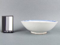 藍綠彩花卉紋碗藏品圖，第2張