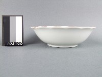 紅彩線條紋碗藏品圖，第2張