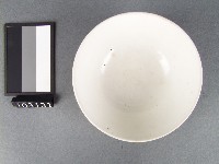 黃金釉文字花卉紋碗藏品圖，第2張