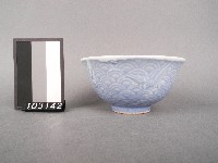 藍彩海濤飛鳥紋碗藏品圖，第1張