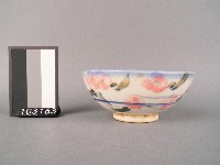 彩繪花卉紋碗藏品圖，第1張