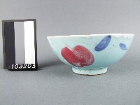 彩繪桃果紋碗藏品圖，第1張