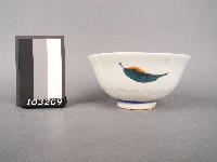 赤綠釉葉紋碗藏品圖，第1張