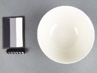 彩繪梅花扇形紋碗藏品圖，第2張