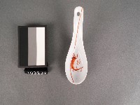 紅彩蝦紋湯匙藏品圖，第1張