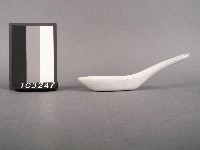 紅綠彩花卉紋湯匙藏品圖，第2張