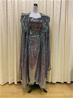 銀灰肉感裳藏品圖，第1張