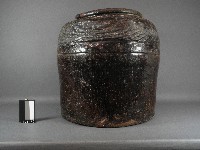 褐釉線紋甕藏品圖，第1張