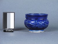 藍地花卉紋香爐藏品圖，第2張