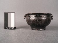 褐釉香爐藏品圖，第1張