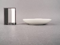 彩繪花卉蝶紋碟藏品圖，第2張