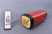 賽璐璐黑紅雙色枕頭藏品圖，第1張