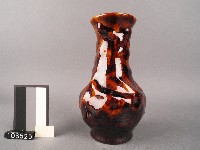 褐釉花瓶藏品圖，第1張