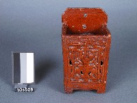 赤釉寶瓶紋箸籠藏品圖，第1張