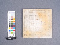 灰白雙色蓮花紋磁磚藏品圖，第2張