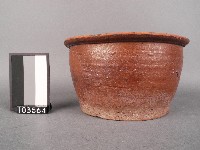 赤釉陶盆藏品圖，第1張