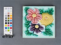 彩繪花卉紋浮雕磁磚藏品圖，第1張