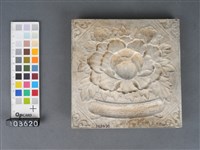 彩繪花卉紋浮雕磁磚藏品圖，第2張