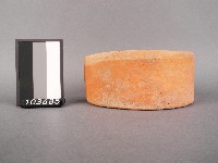 赤釉飼料槽藏品圖，第1張