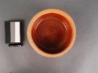 赤釉飼料槽藏品圖，第2張