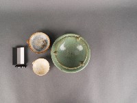 綠釉油燈藏品圖，第2張