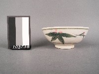 紅綠彩花卉紋碗藏品圖，第1張