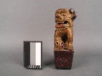 木雕獅(雄獅)藏品圖，第2張