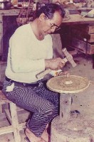 林午先生為銅鑼調音藏品圖，第1張