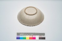 鶯歌手繪胭脂紅花鳥碗公藏品圖，第2張