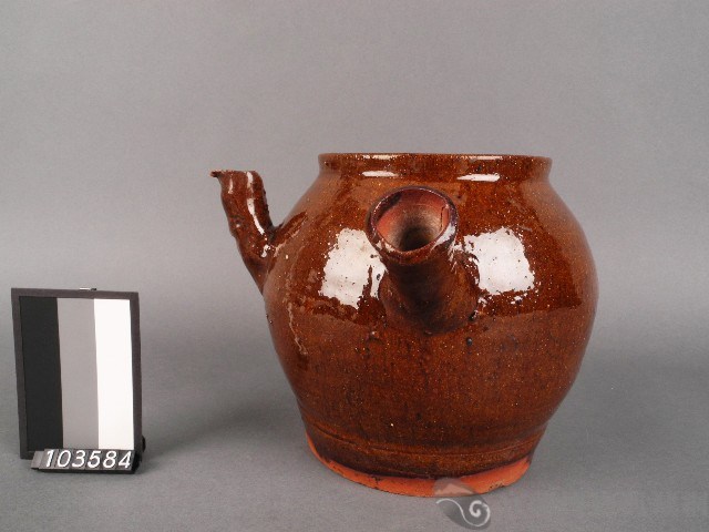 赤釉藥罐藏品圖，第1張