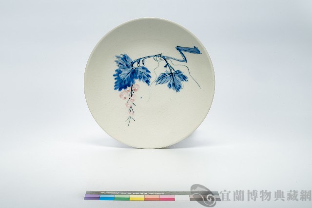 鶯歌手繪葡萄紋盤藏品圖，第1張