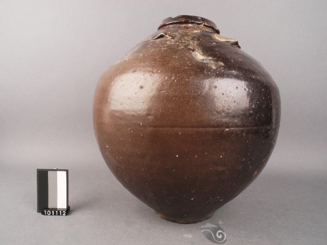 黑釉甕藏品圖，第3張