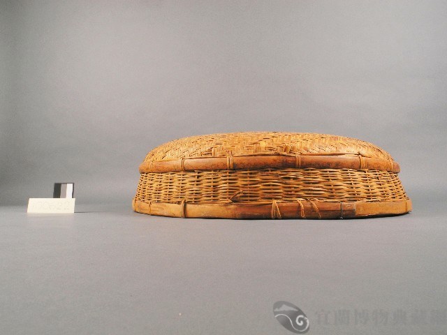 圓桌蓋藏品圖，第1張