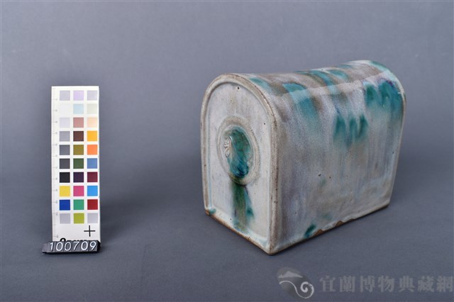 綠釉斑點紋枕頭藏品圖，第1張