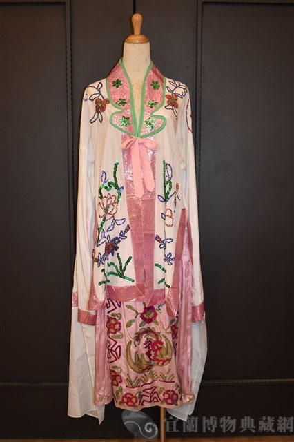 女帔藏品圖，第1張