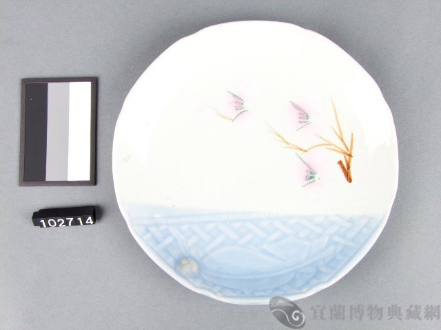 彩繪花卉紋盤藏品圖，第1張