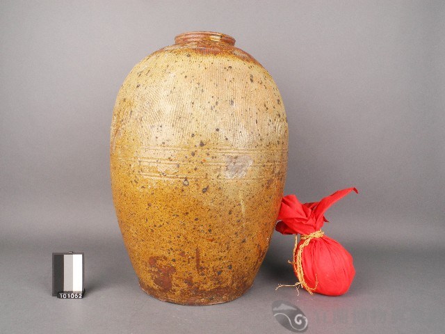酒甕藏品圖，第1張