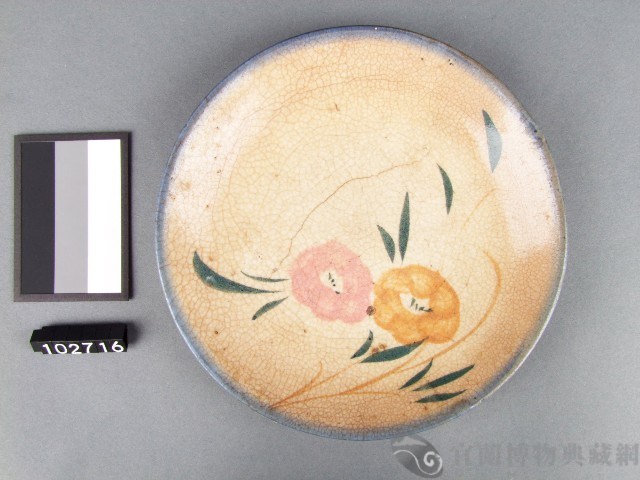 彩繪花卉紋盤藏品圖，第1張