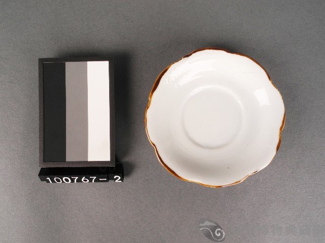 白釉杯盤藏品圖，第1張