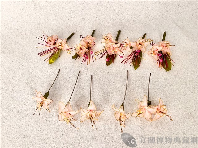 粉紗珠花頭飾藏品圖，第1張