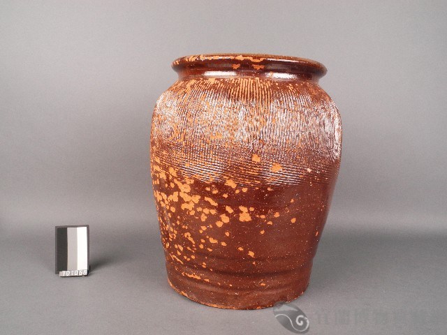赤釉缸藏品圖，第1張