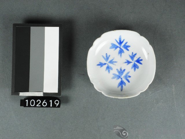 竹葉紋青花碟藏品圖，第1張