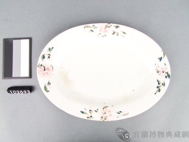 彩繪花卉紋盤藏品圖，第1張
