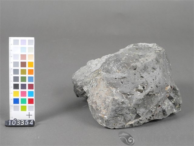 火山岩石「流紋岩」藏品圖，第1張