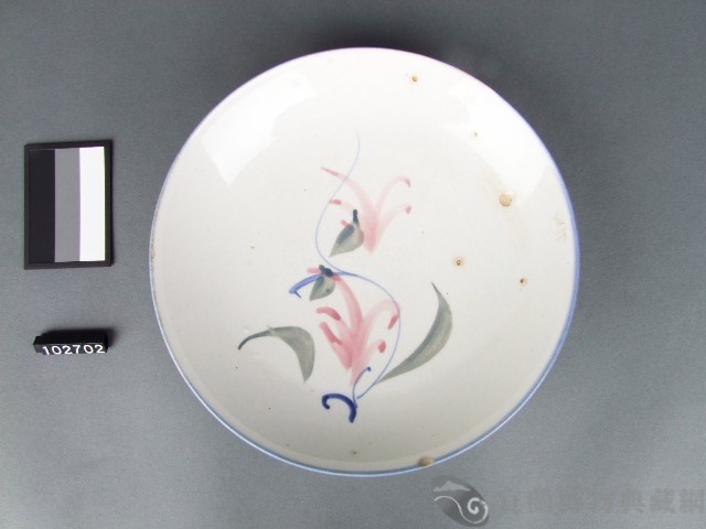 彩繪花卉紋盤藏品圖，第1張